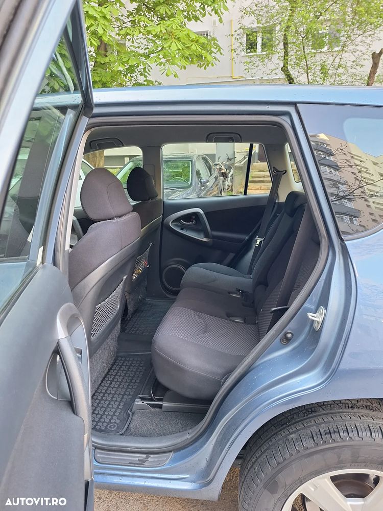 Toyota RAV4 2.0 Aut Executive - 8