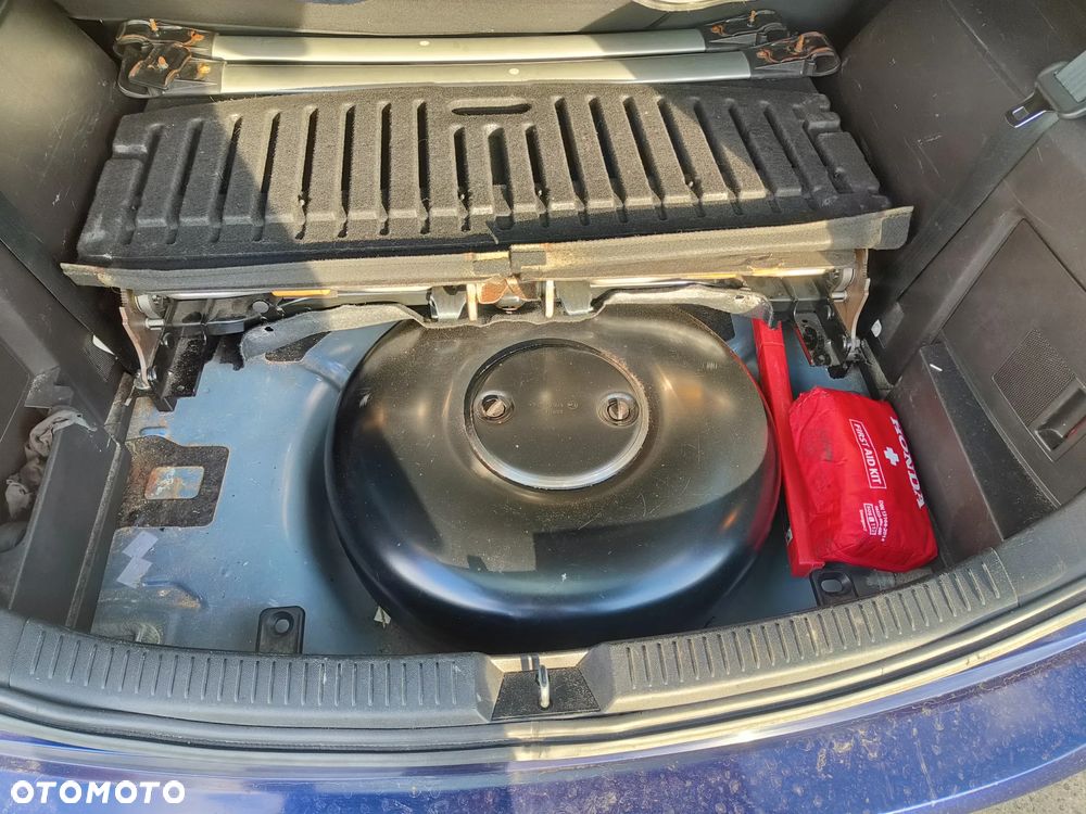 Mazda 5 2.0 Exclusive - 8