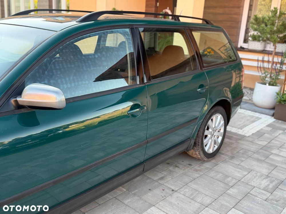 Volkswagen Passat 2.0 Basis - 34