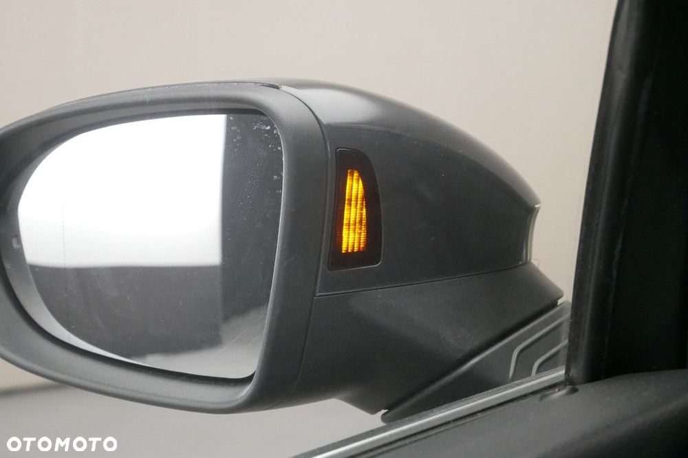 Volkswagen Golf Variant - 29