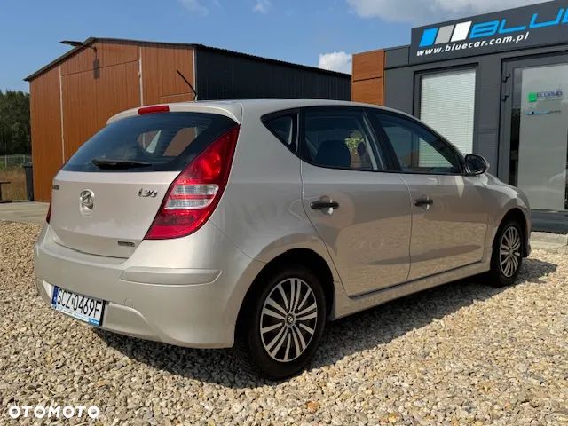 Hyundai i30 - 21