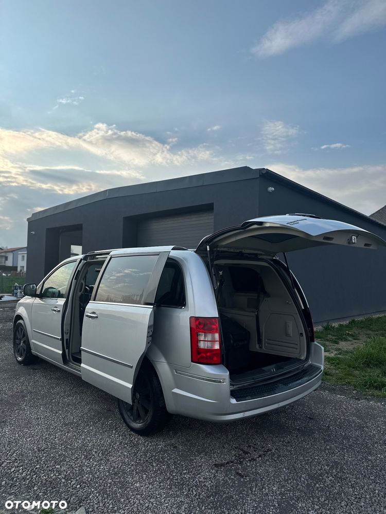 Chrysler Grand Voyager 2.8 CRD Limited - 9