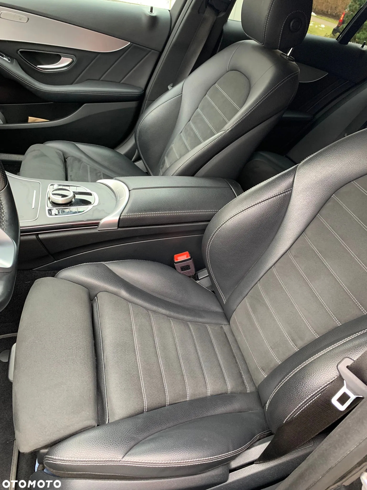 Mercedes-Benz Klasa C 220 d T 9G-TRONIC AMG Line - 19