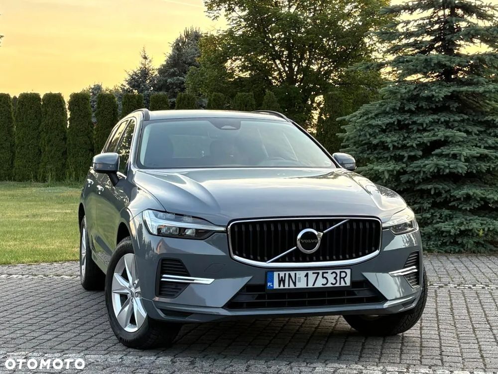 Volvo XC 60 B4 D AWD Momentum Pro - 3