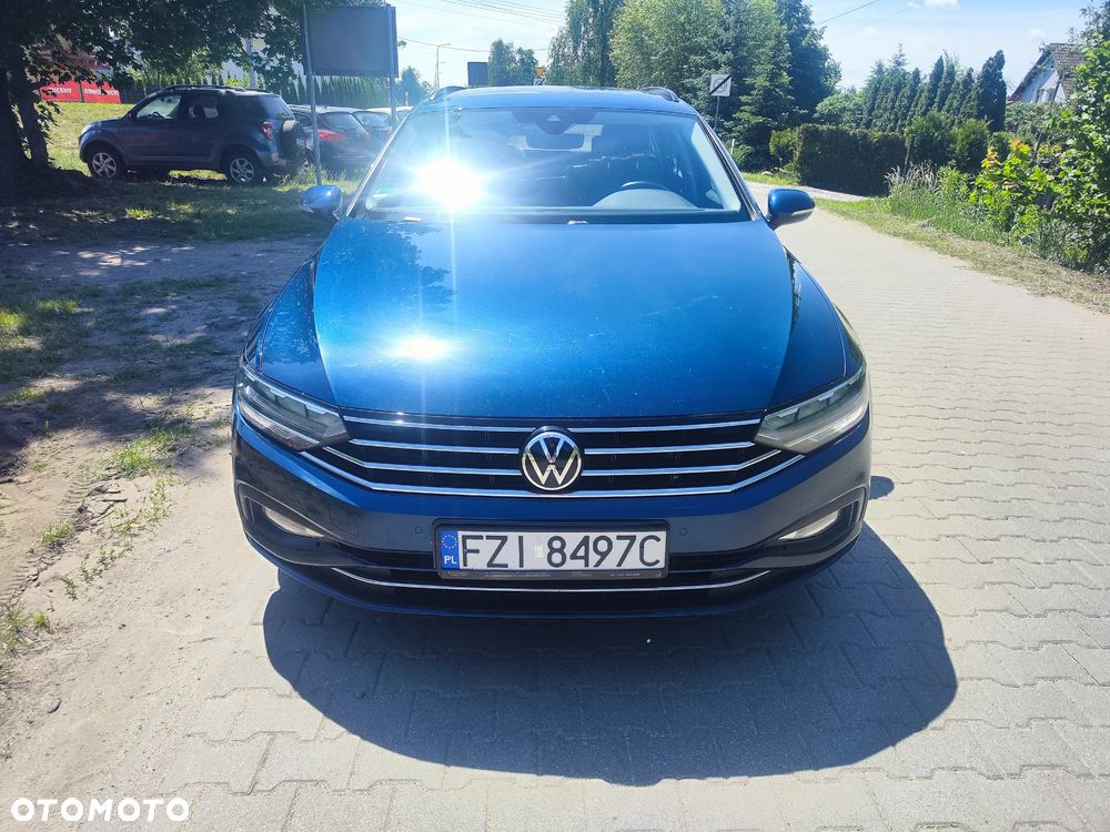 Volkswagen Passat 2.0 TDI SCR DSG Trendline - 3