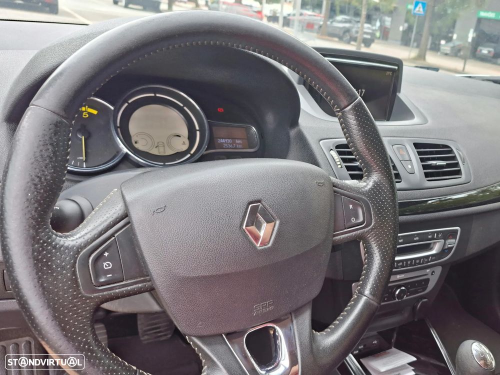 Renault Mégane Coupe 1.5 dCi Bose Edition SS - 4