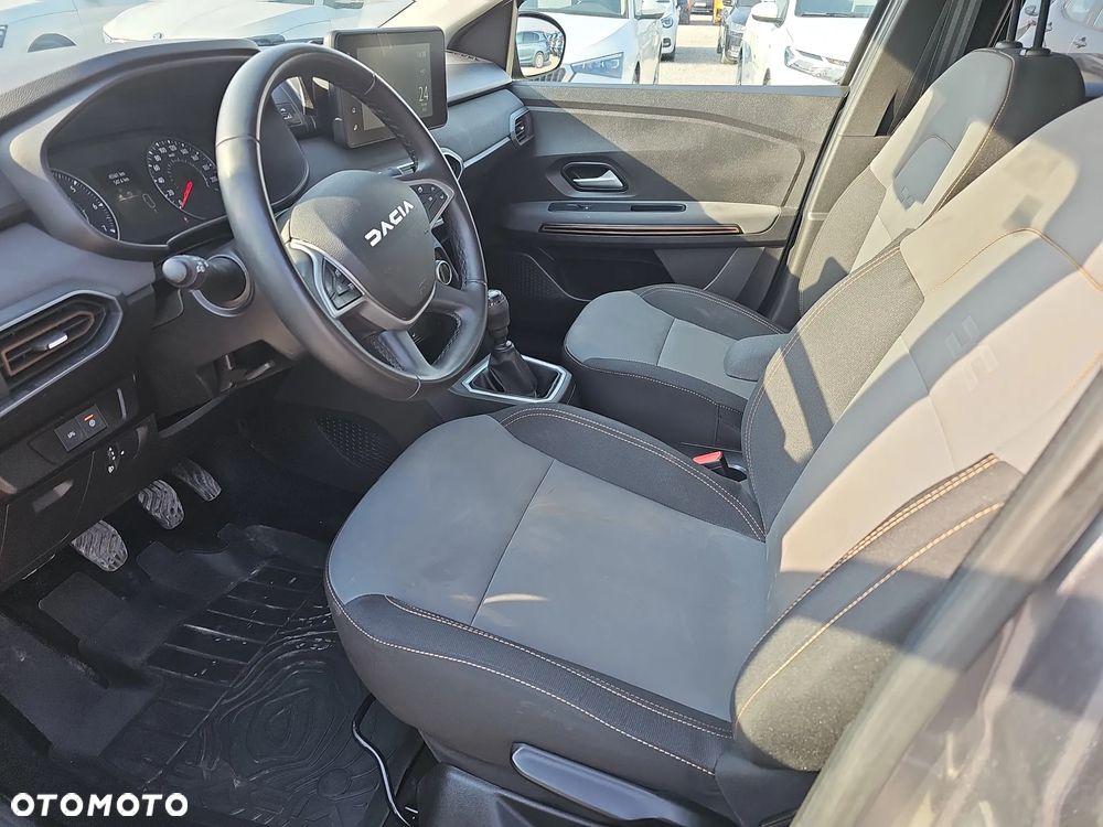 Dacia Jogger 1.0 TCe Extreme 7os - 26