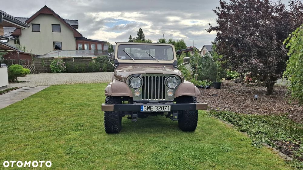 Jeep CJ - 6