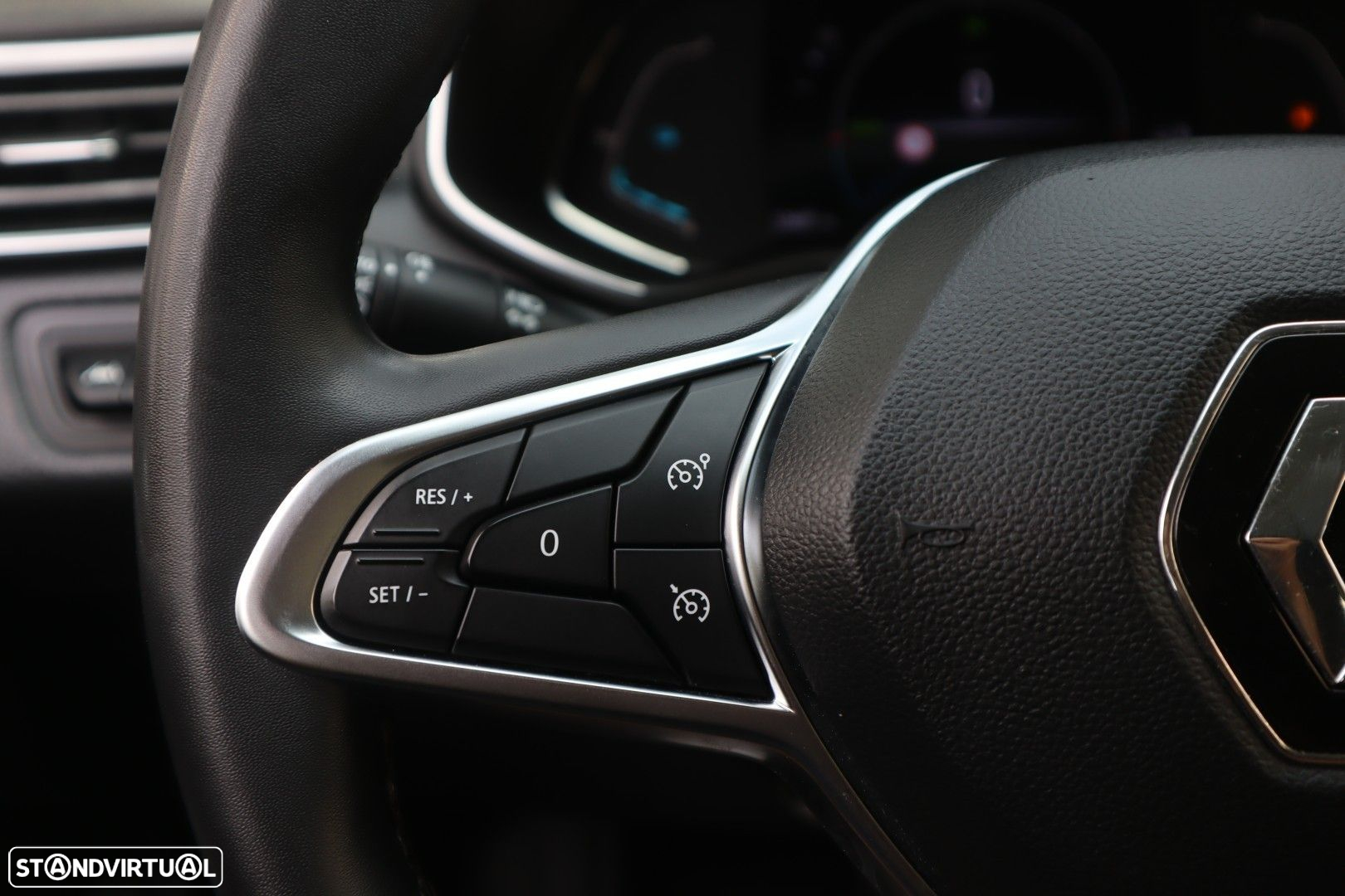 Renault Clio 1.6 E-Tech Full Hybrid Engineered - 30