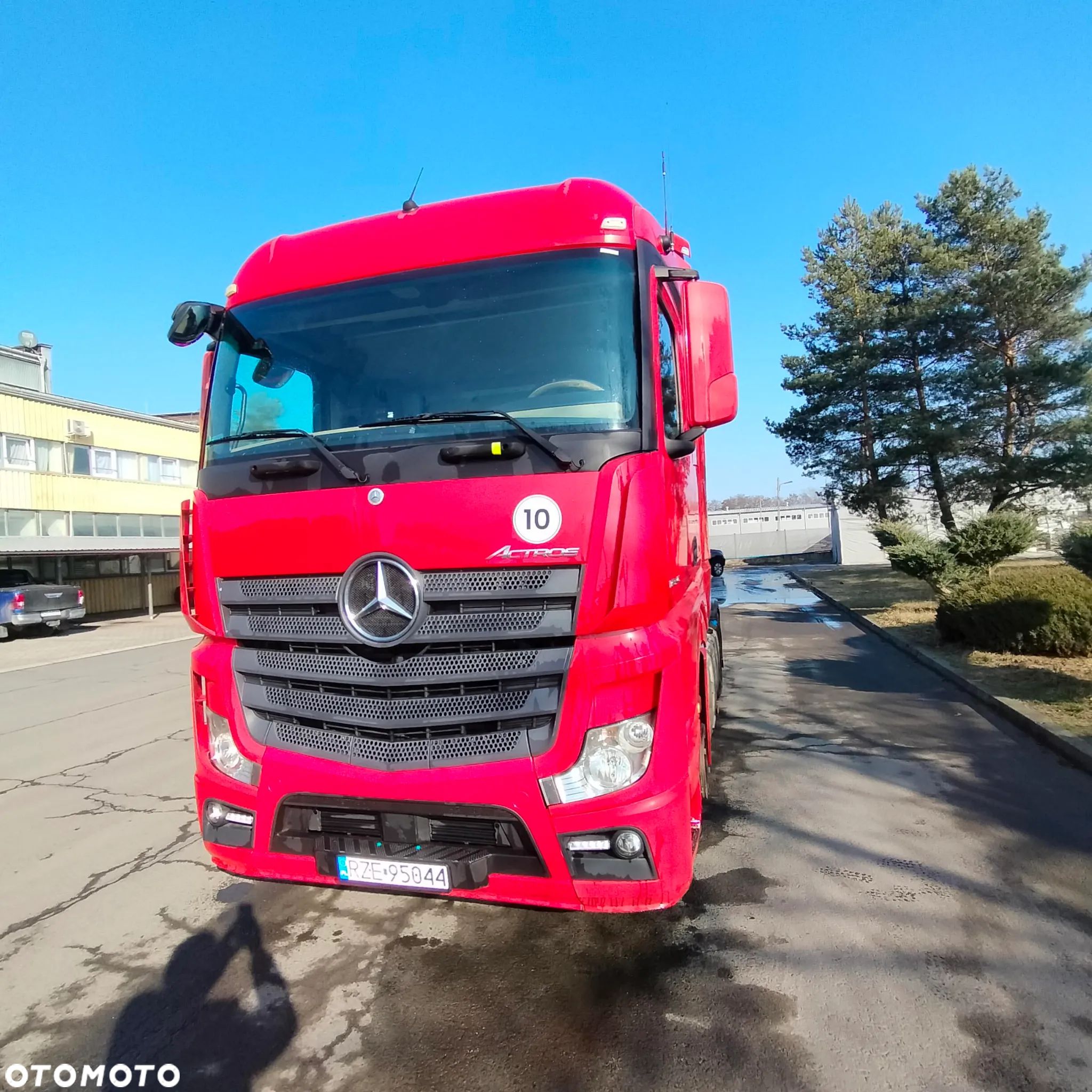 Mercedes-Benz ACTROS - 1