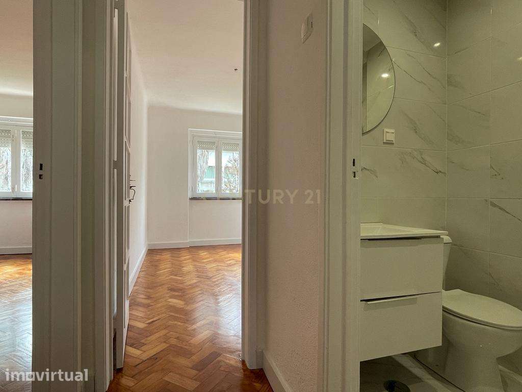 Apartamento T3 para Arrendamento em Benfica - Grande imagem: 4/11