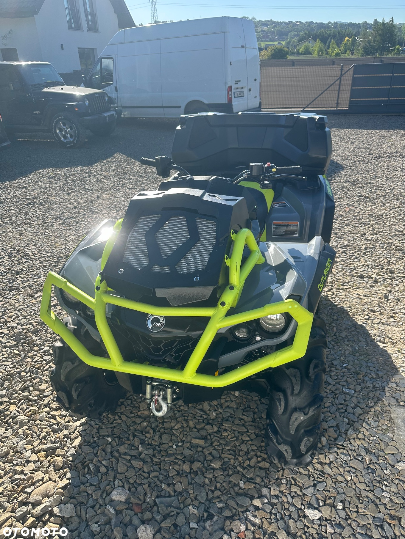 Can-Am Outlander - 24