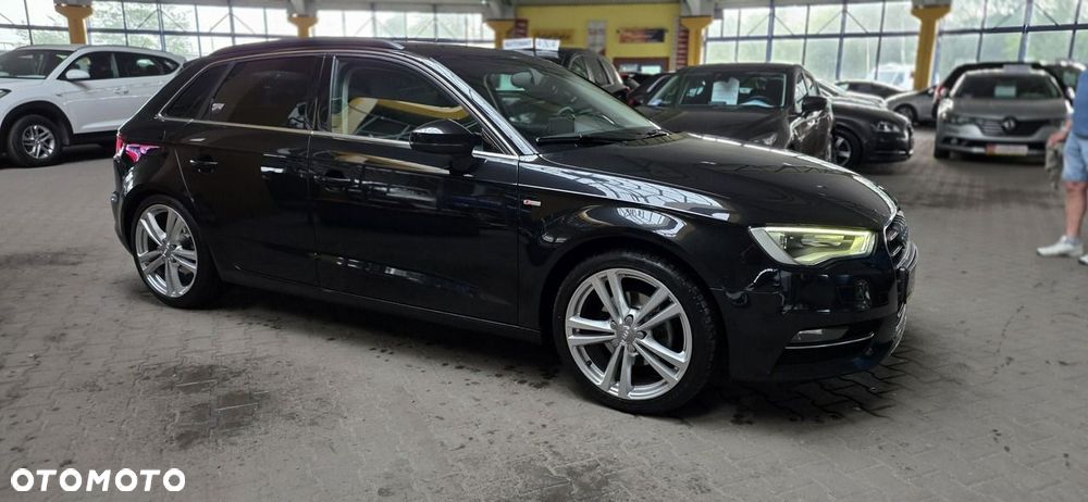 Audi A3 Sportback - 1