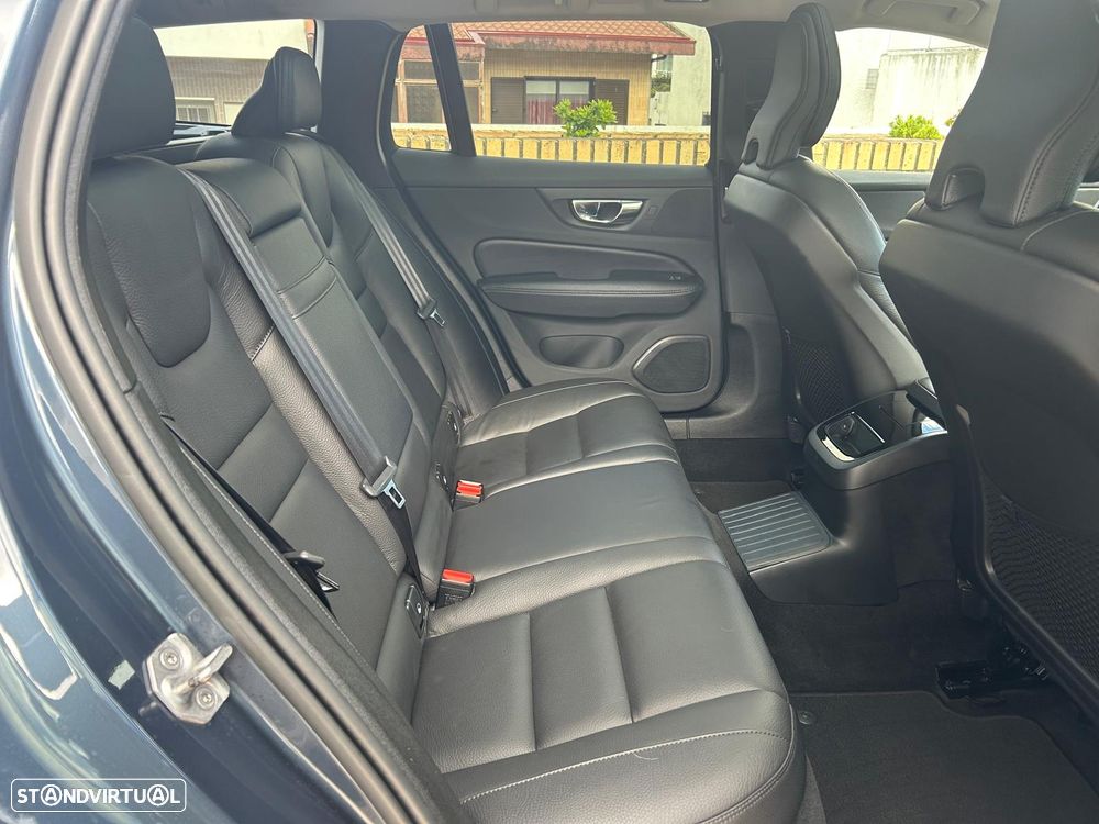 Volvo V60 2.0 T6 AWD TE Inscription Expression - 29