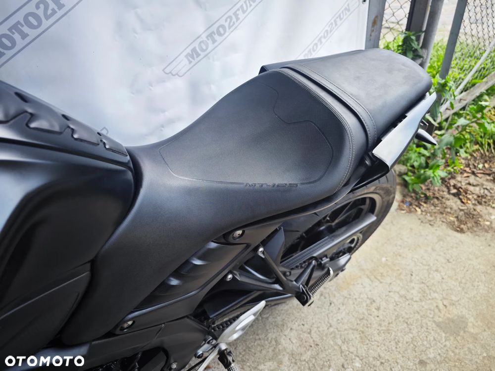 Yamaha MT - 9