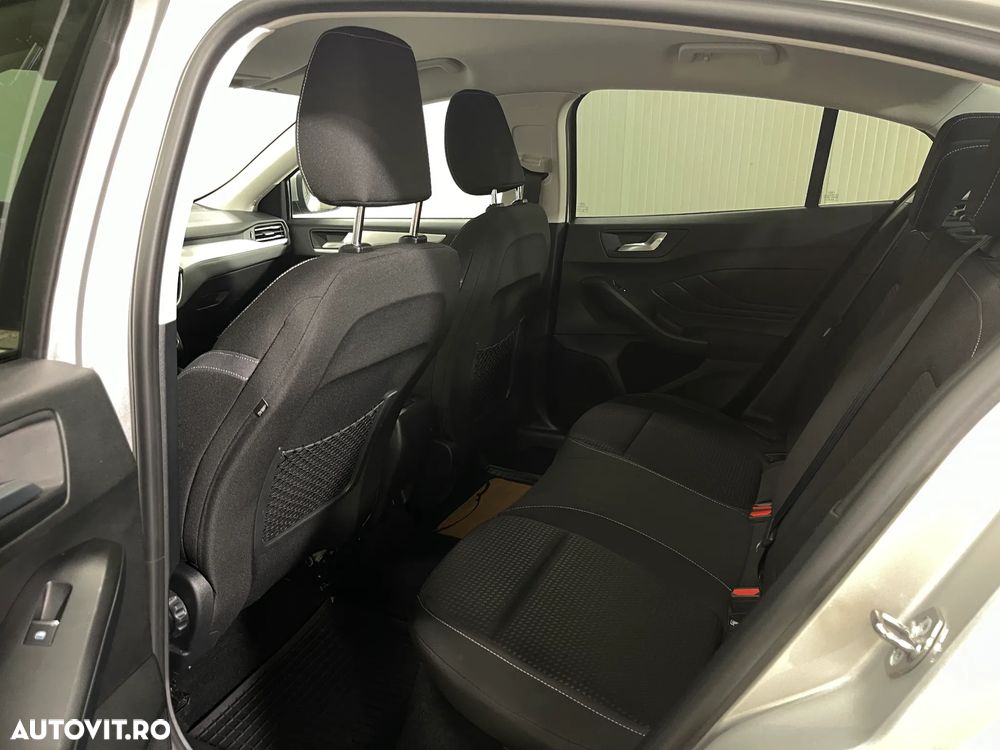 Ford Focus 1.0 EcoBoost Trend Edition - 10