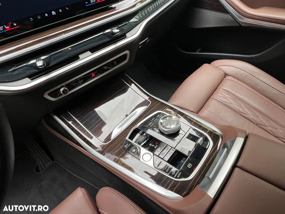 BMW X7 xDrive40i AT MHEV - 22