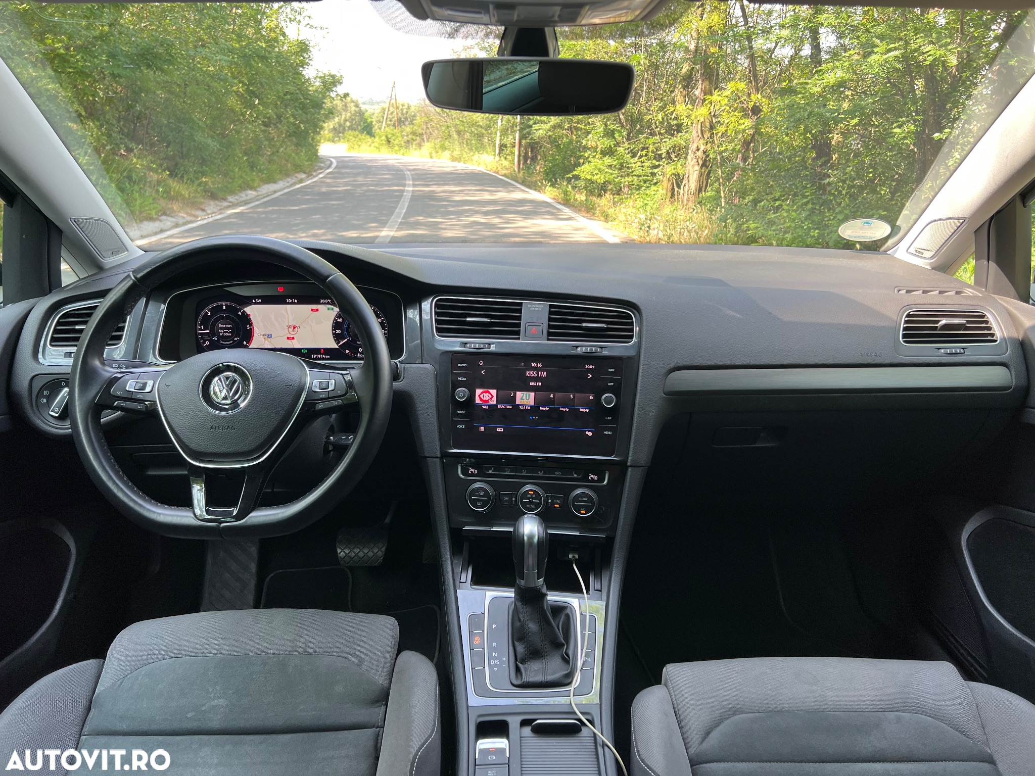 Volkswagen Golf 1.6 TDI DSG Highline - 9