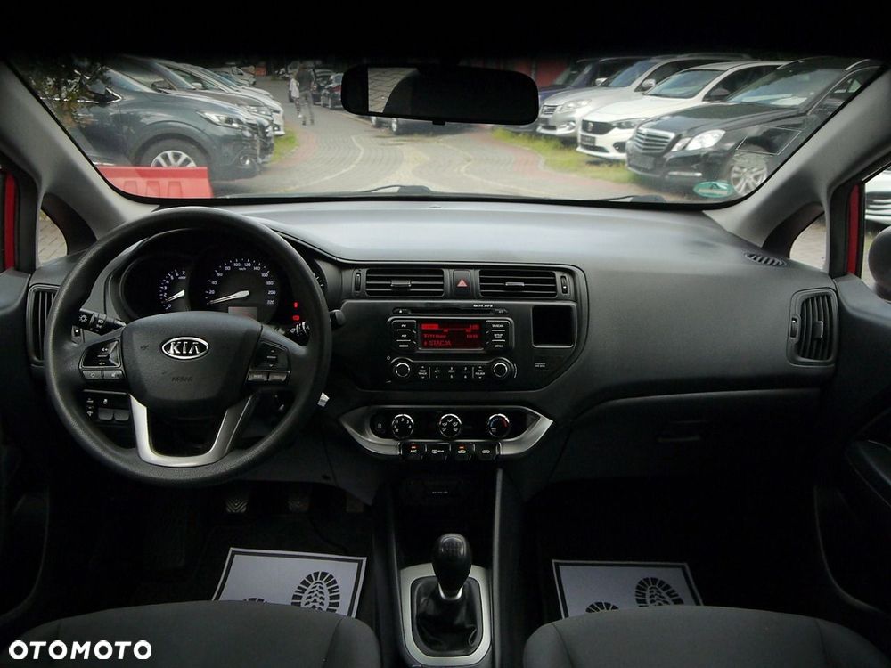 Kia Rio 1.4 L - 19