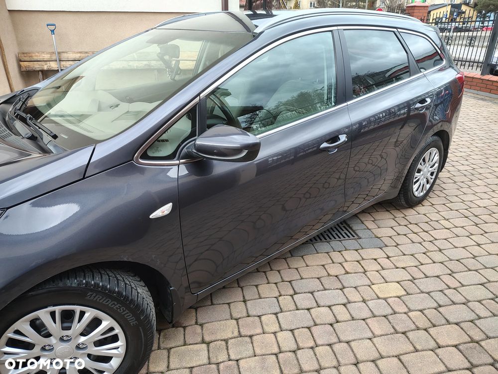 Kia Ceed 1.6 GDI Business Line - 11