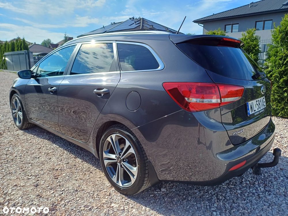 Kia Ceed 1.6 CRDi GT Line - 4