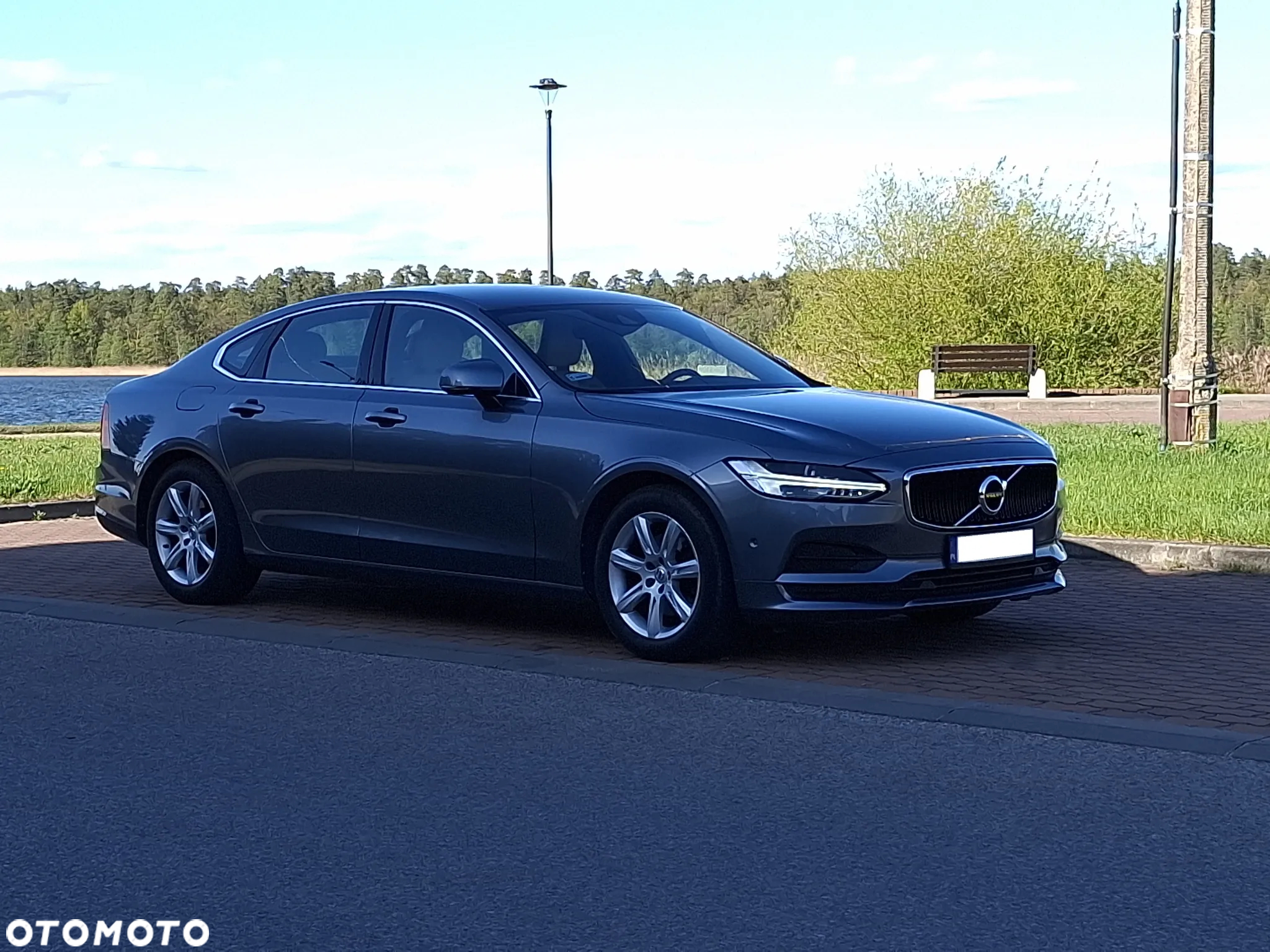 Volvo S90 D4 Momentum - 4