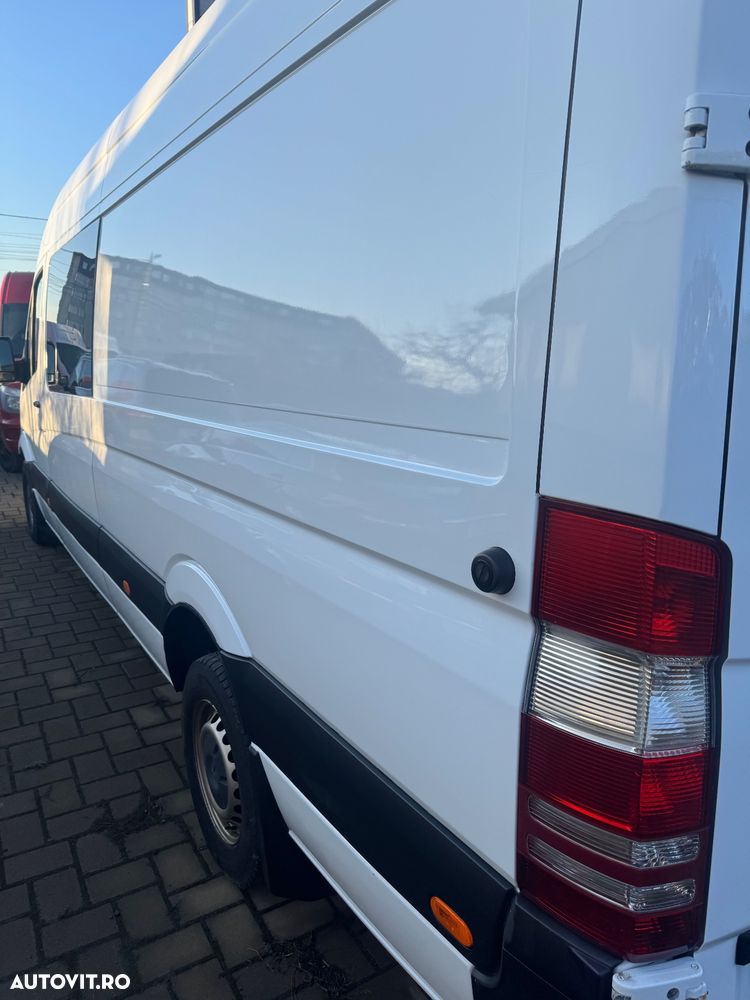 Mercedes-Benz Sprinter - 13
