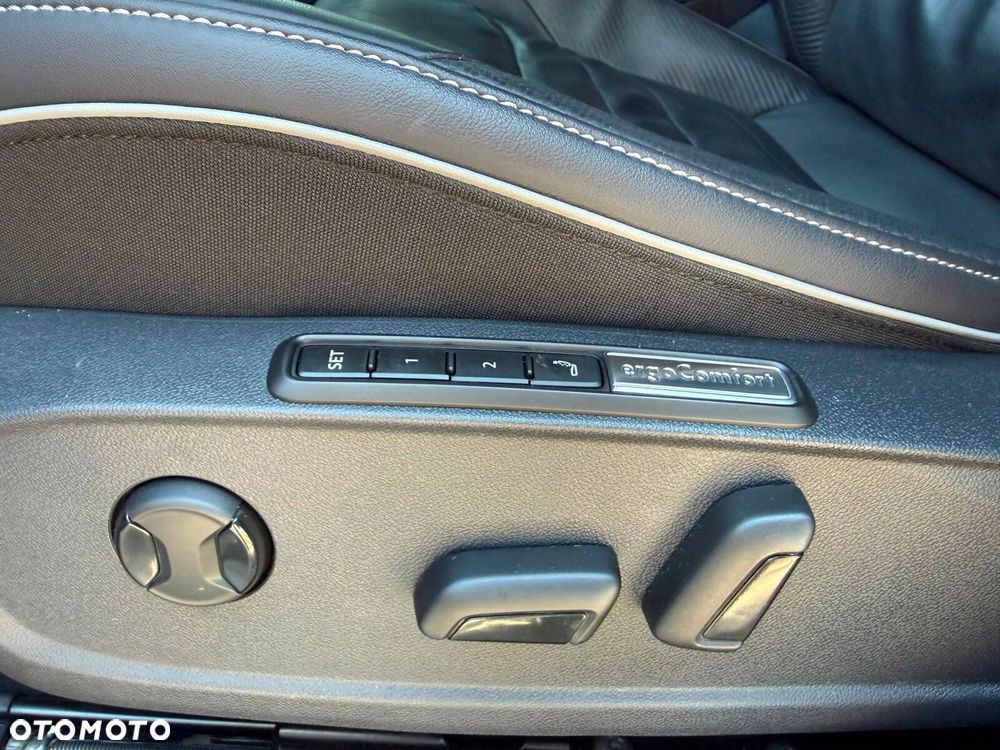 Volkswagen Arteon 2.0 TDI 4Motion R-Line DSG - 13