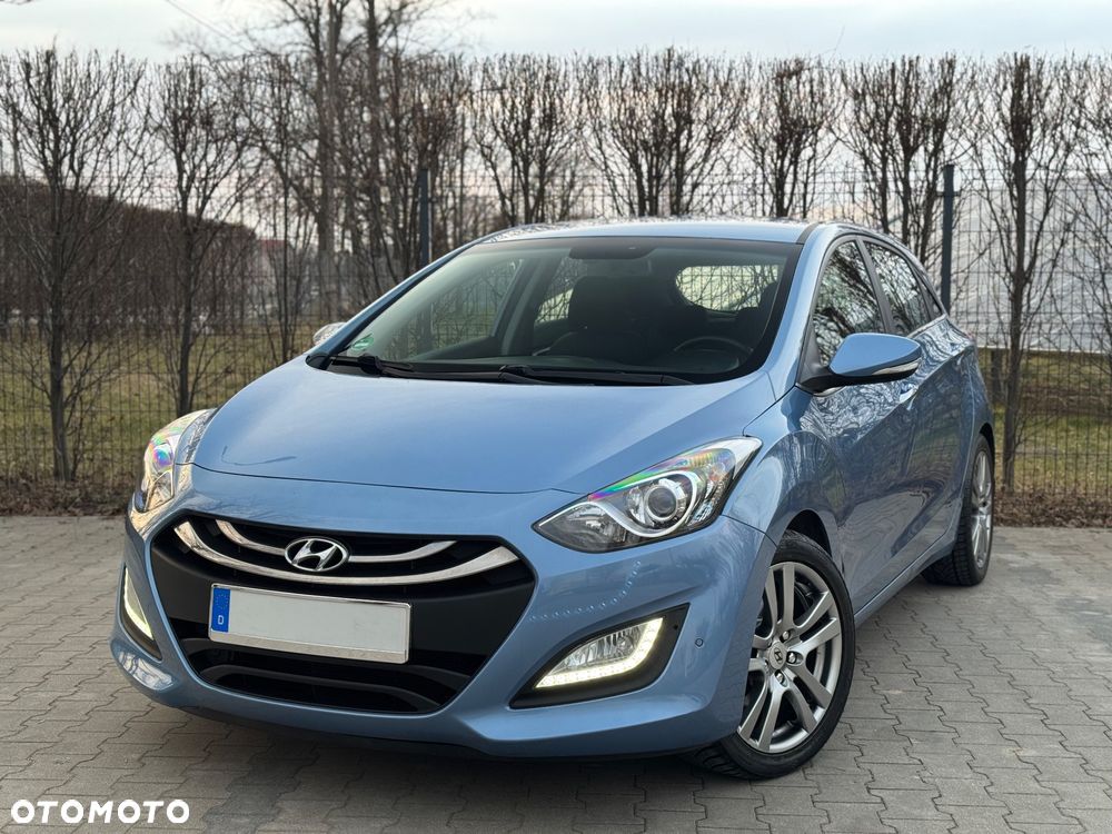 Hyundai i30 1.6 Automatik Style - 1