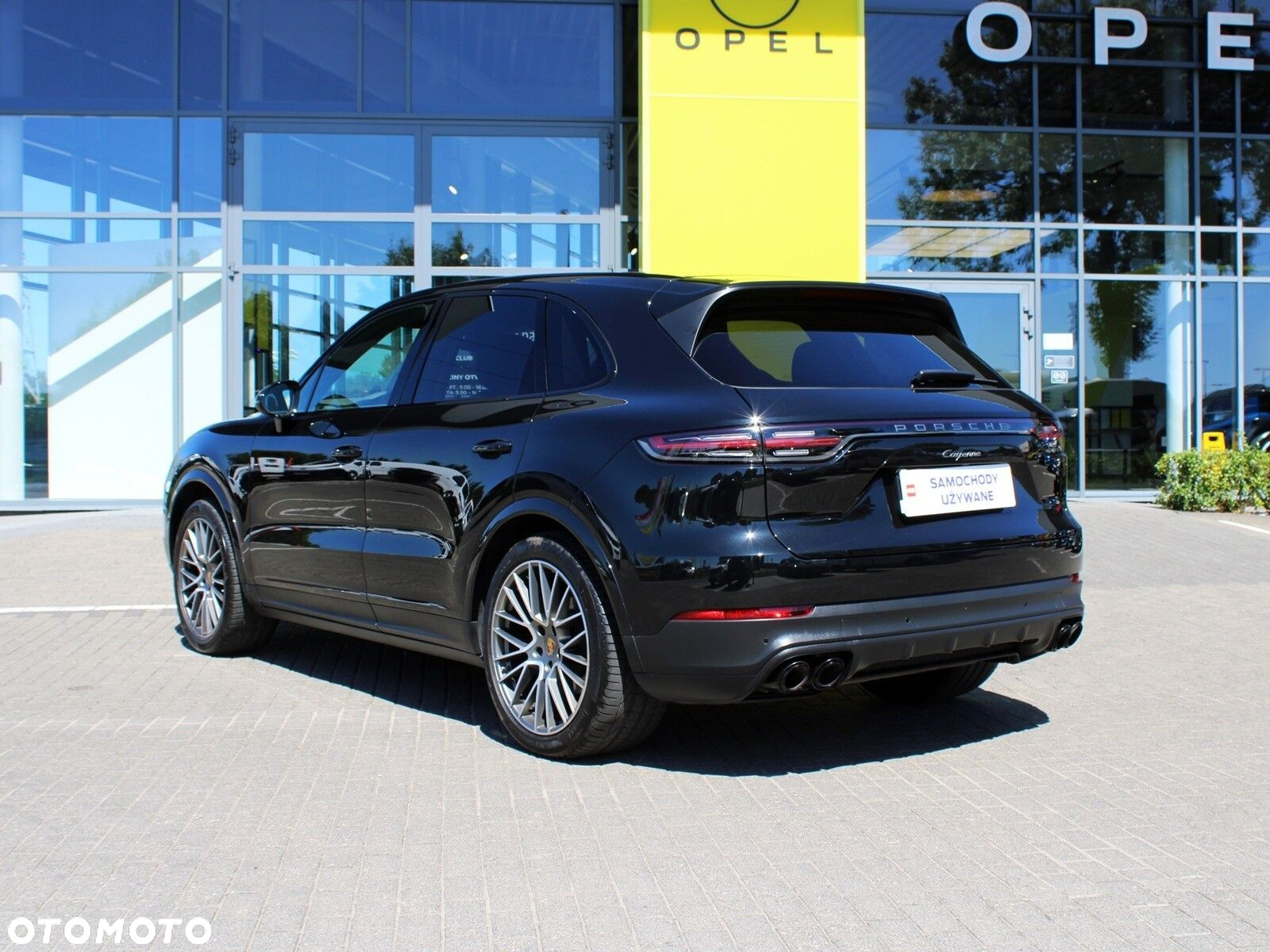 Porsche Cayenne Platinum Edition - 9