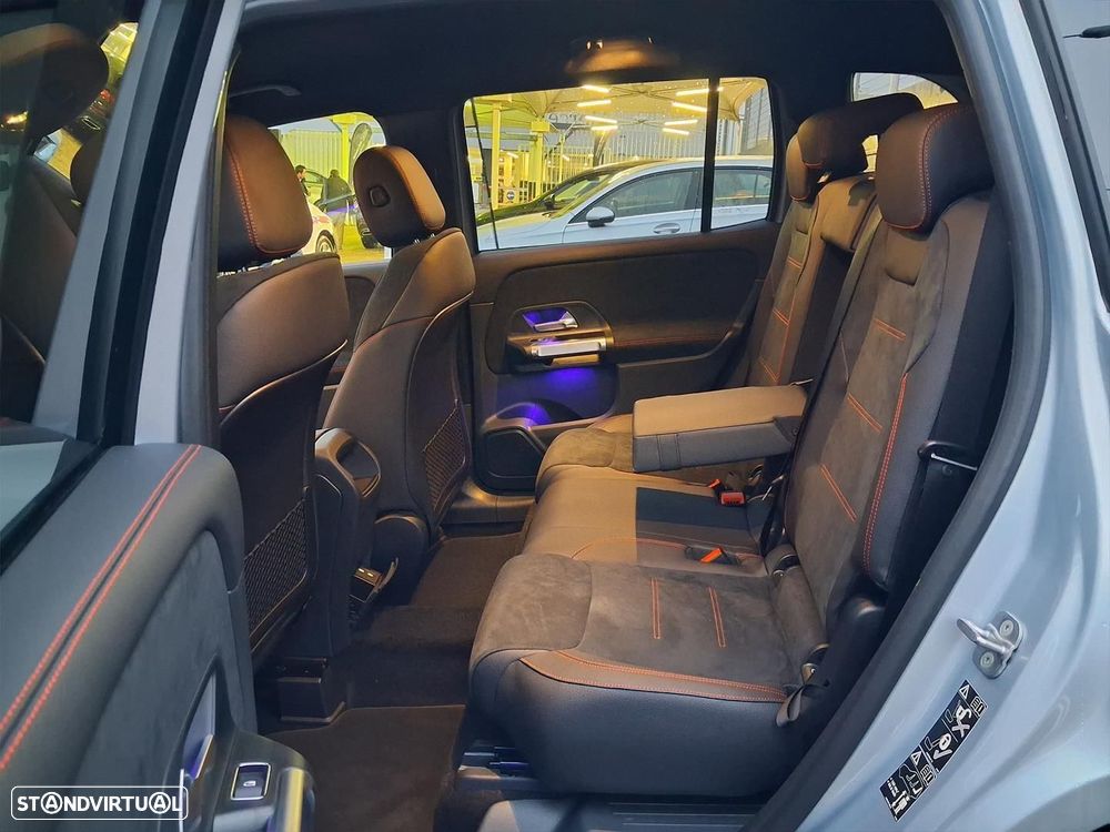 Mercedes-Benz GLB 180 d AMG Line - 11