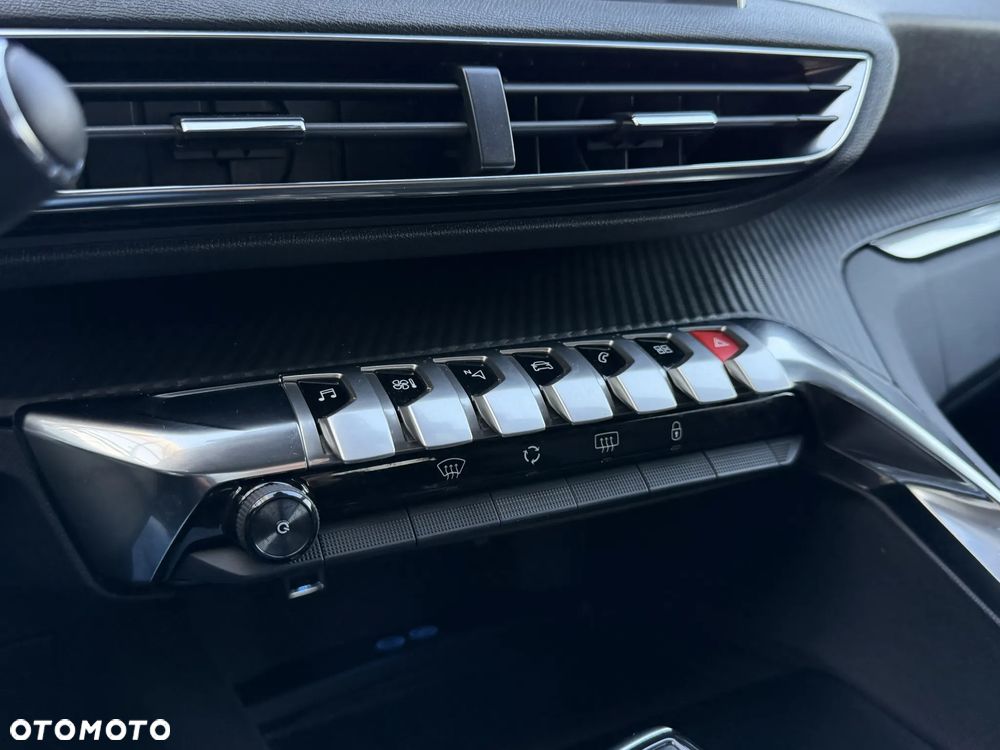 Peugeot 3008 BlueHDi 130 Stop & Start EAT8 Allure - 16