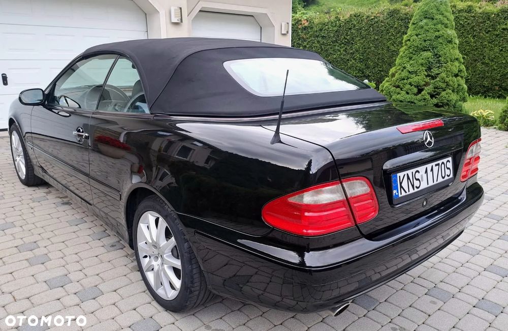 Mercedes-Benz CLK - 3