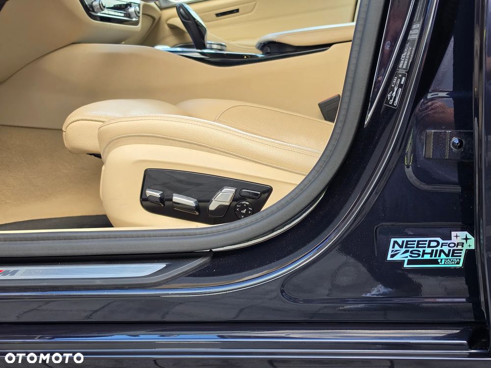 BMW Seria 5 520d xDrive M Sport sport - 28