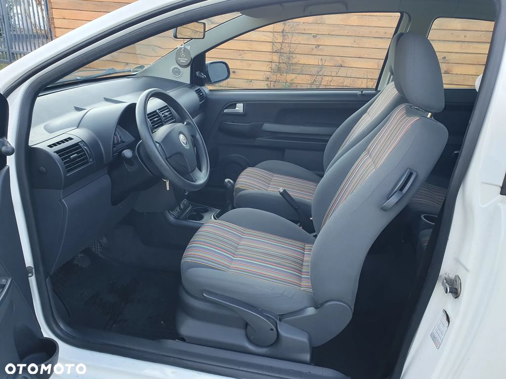 Volkswagen Fox 1.2 - 7