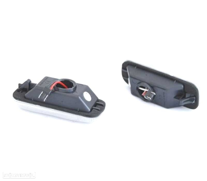 PISCAS LATERAIS R170 R171 W163 W202 W210 W208 W638 LED DINÁMICO FUMADOS - 2