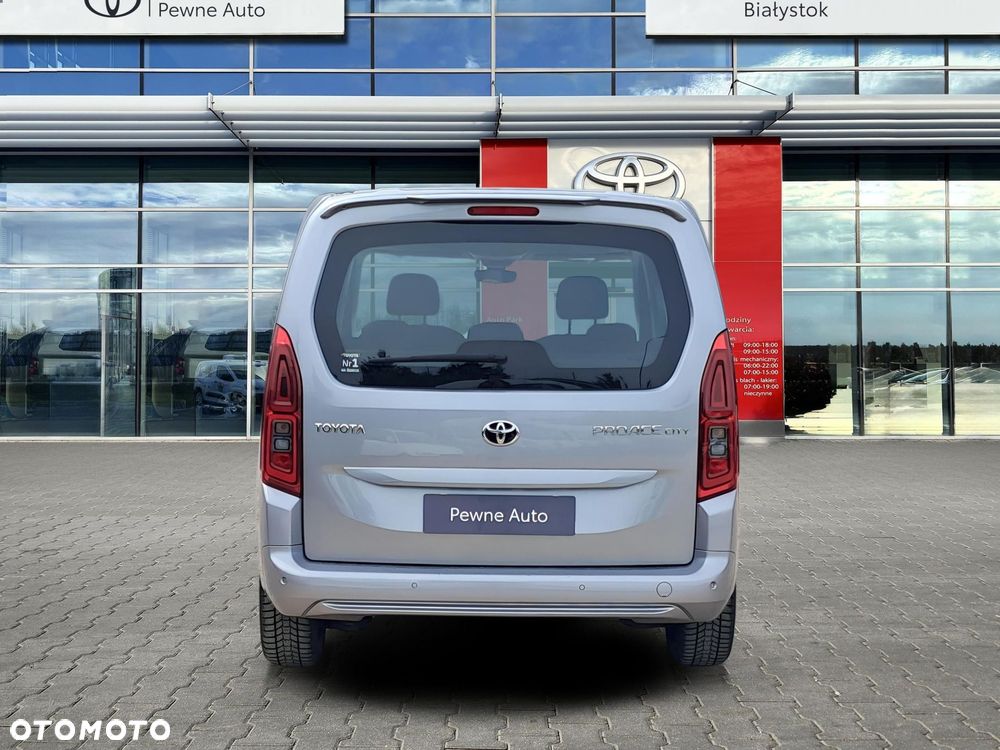 Toyota Proace City Verso 1.5 D-4D Business - 4