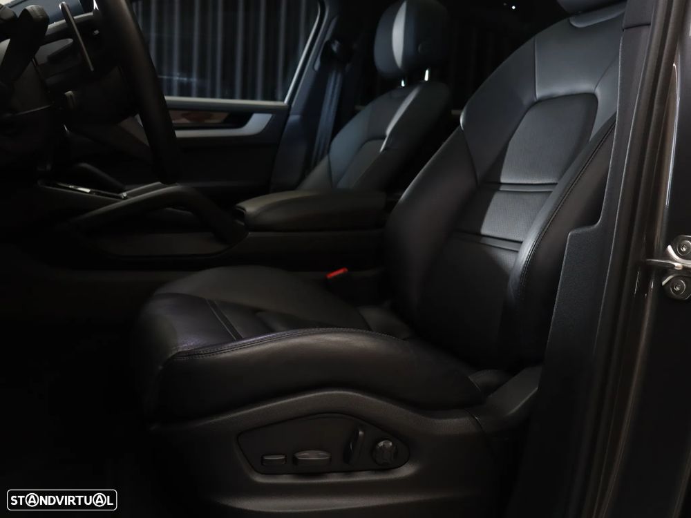 Porsche Cayenne E-Hybrid Tiptronic S - 29