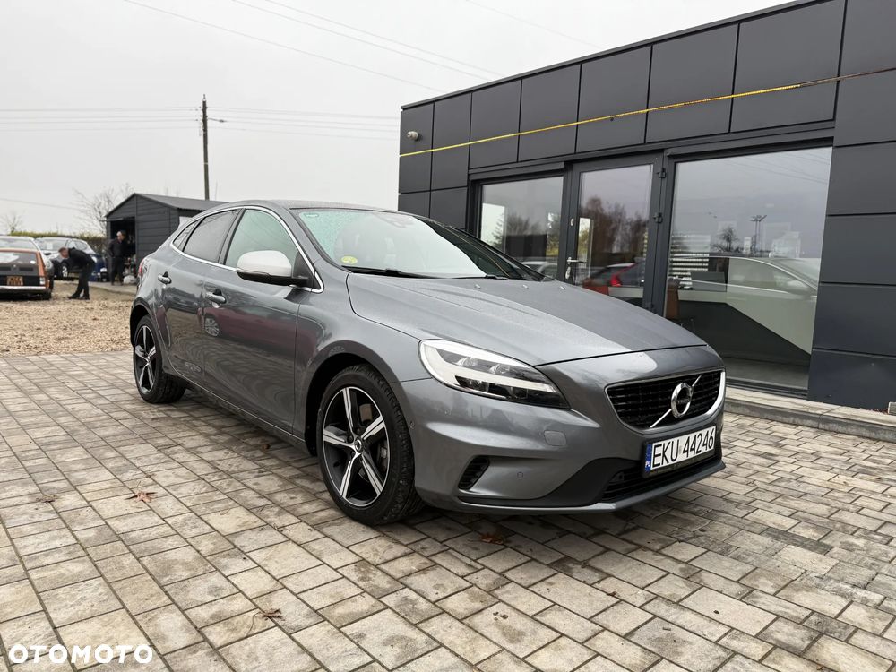 Volvo V40 D3 Drive-E R-Design Momentum - 9