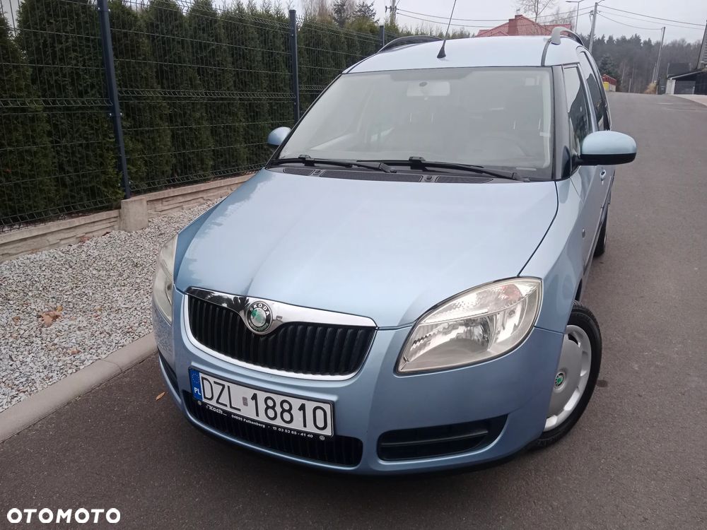Skoda Roomster 1.6 16V Style PLUS EDITION - 2
