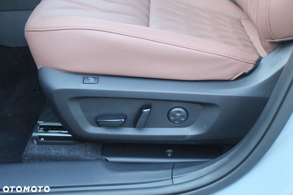 Mitsubishi Outlander Instyle Plus - 9