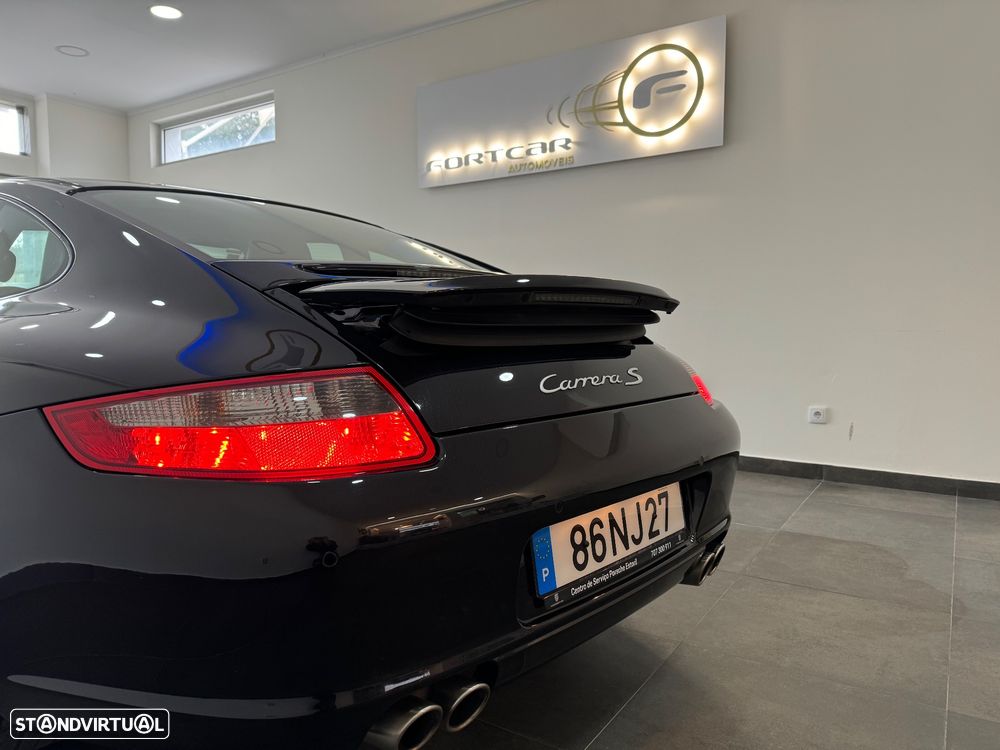 Porsche 911 (997) Carrera S - 10