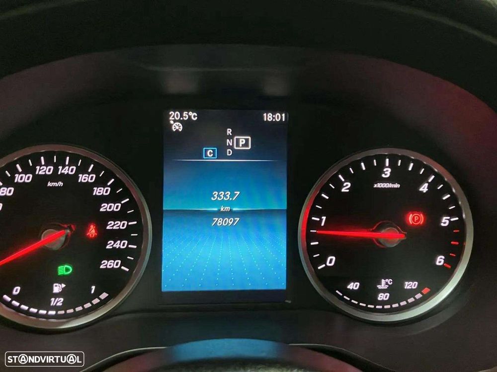 Mercedes-Benz C 200 - 11