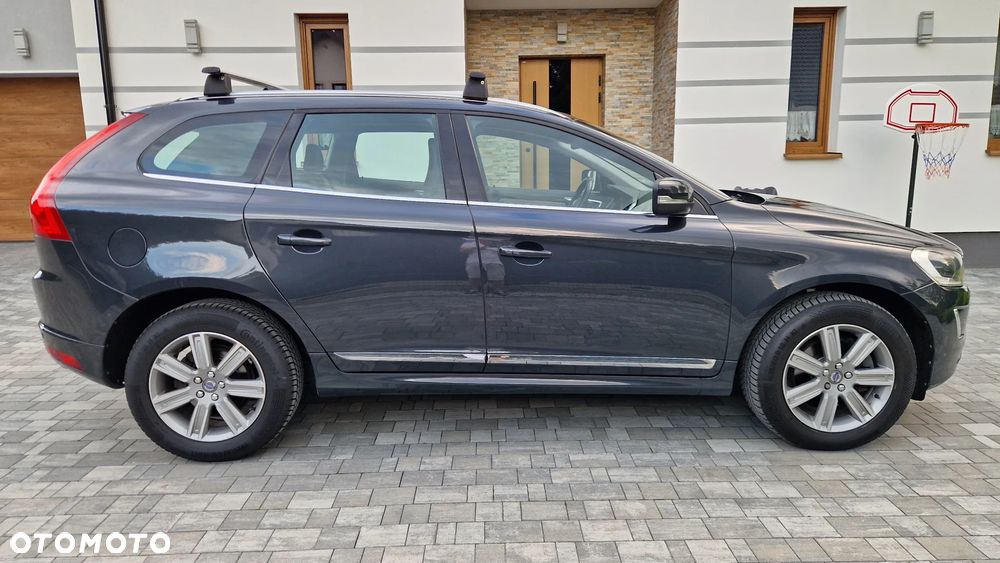 Volvo XC 60 D5 AWD Summum - 8