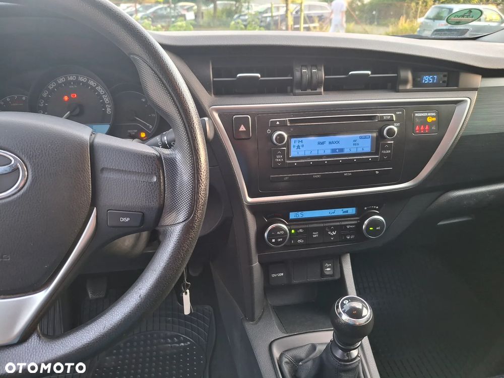 Toyota Auris 1.33 VVT-i Active - 24