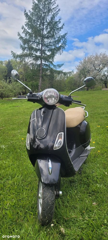 Piaggio Vespa - 2