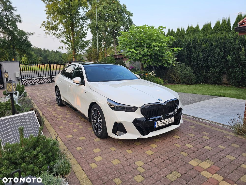 BMW Seria 5 520d xDrive - 5