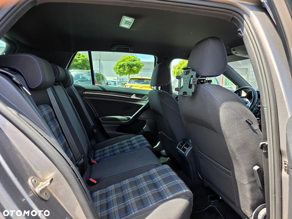 Volkswagen Golf 1.4 TSI Plug-In-Hybrid GTE - 11