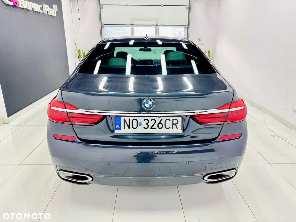 BMW Seria 7 740d xDrive - 9