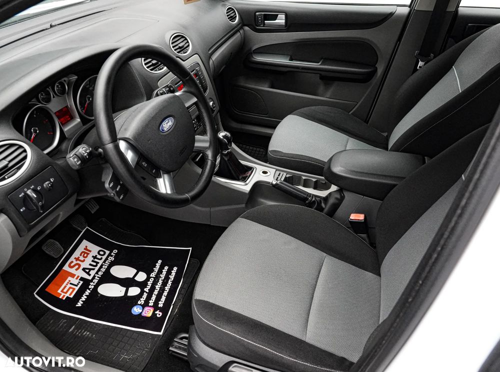 Ford Focus 1.6 TDCi Anniversary - 12